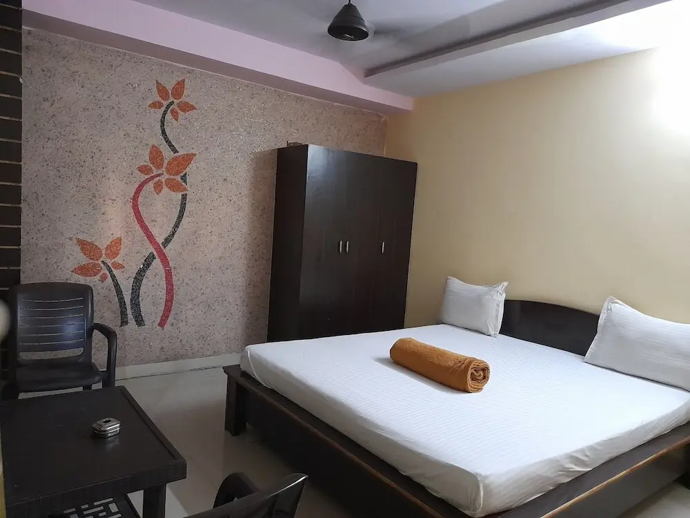 Хидерабад: Hotel Maruthi Residency Inn