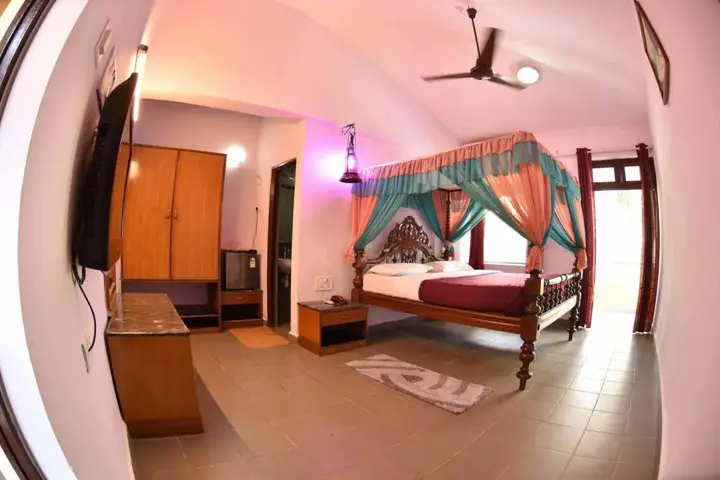 Калангут: Falcon Resorts