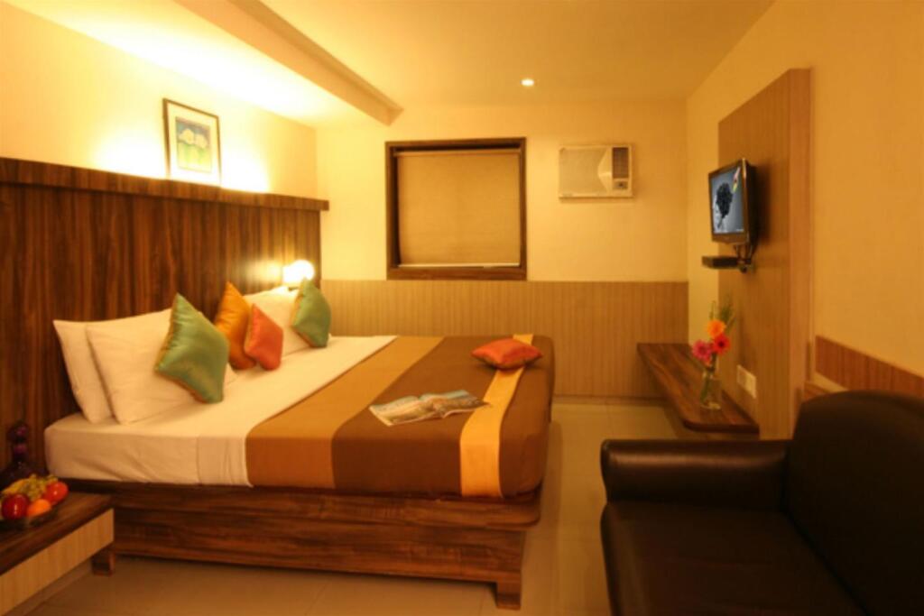 Тхане: Hotel Ratna Palace Residency