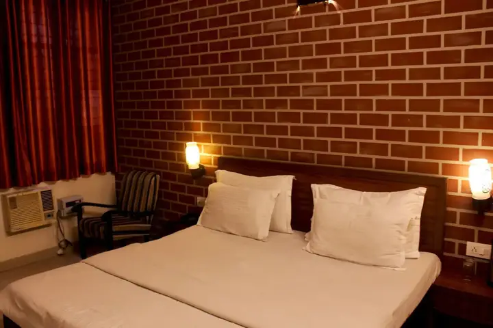 Харидвар: Hotel Himalaya Haridwar @ Har Ki Pauri Road