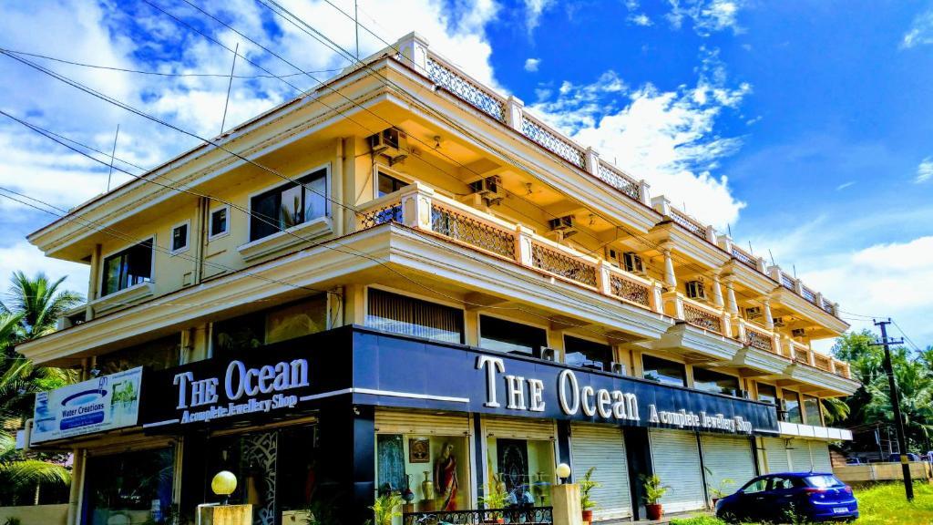 Ocean Crest Hotel — фото 1