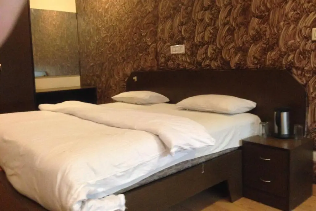 Нью-Дели: Hotel Express 66