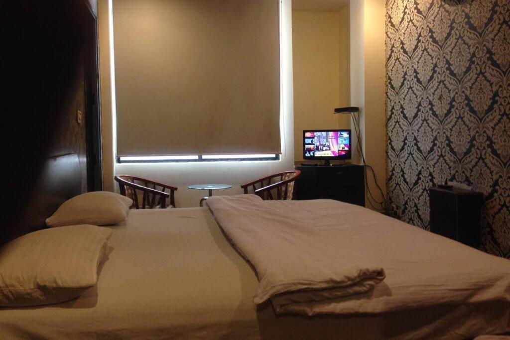 Нью-Дели: Hotel Express 66