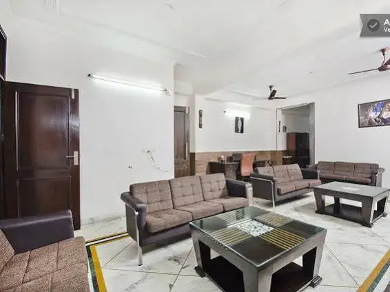 Нью-Дели: West Inn, New Delhi