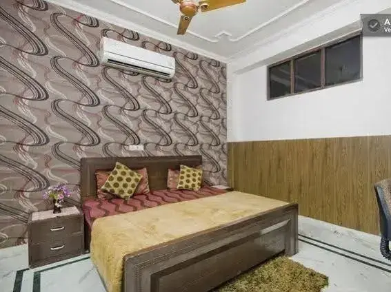 Нью-Дели: West Inn, New Delhi