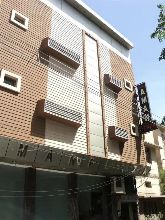 Hotel Aman Plaza — фото 1