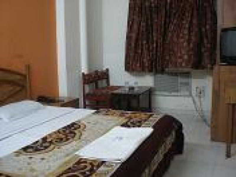 Нью-Дели: Hotel Prince International