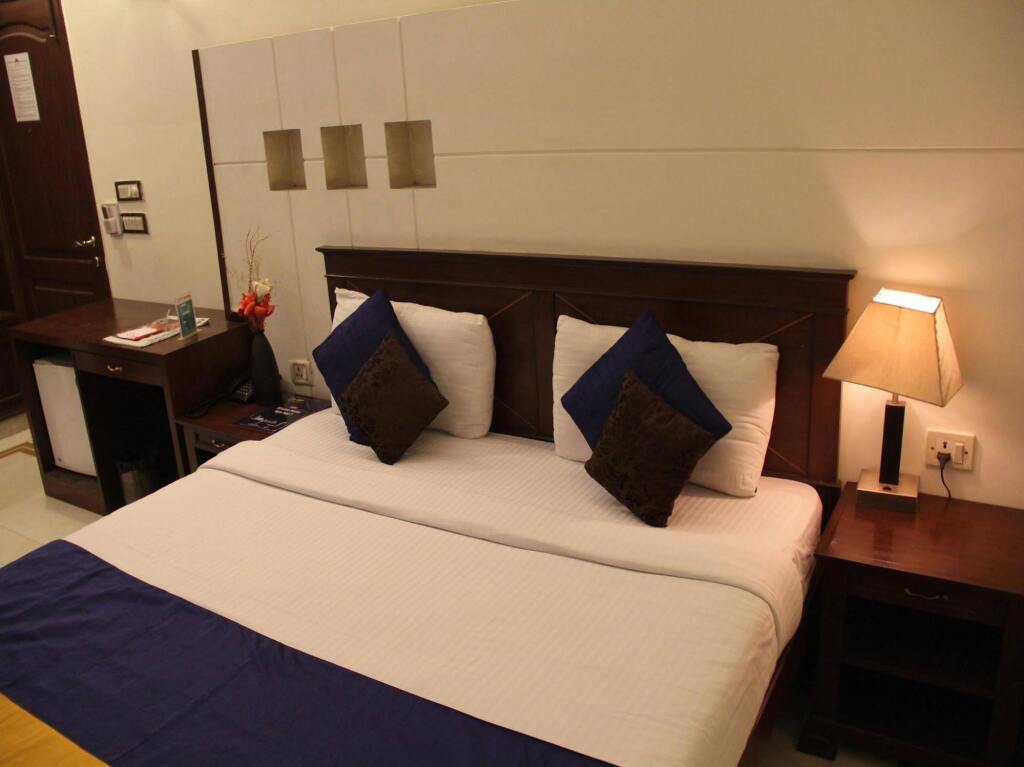 Нью-Дели: Hotel Comfort Zone Greater Kailash