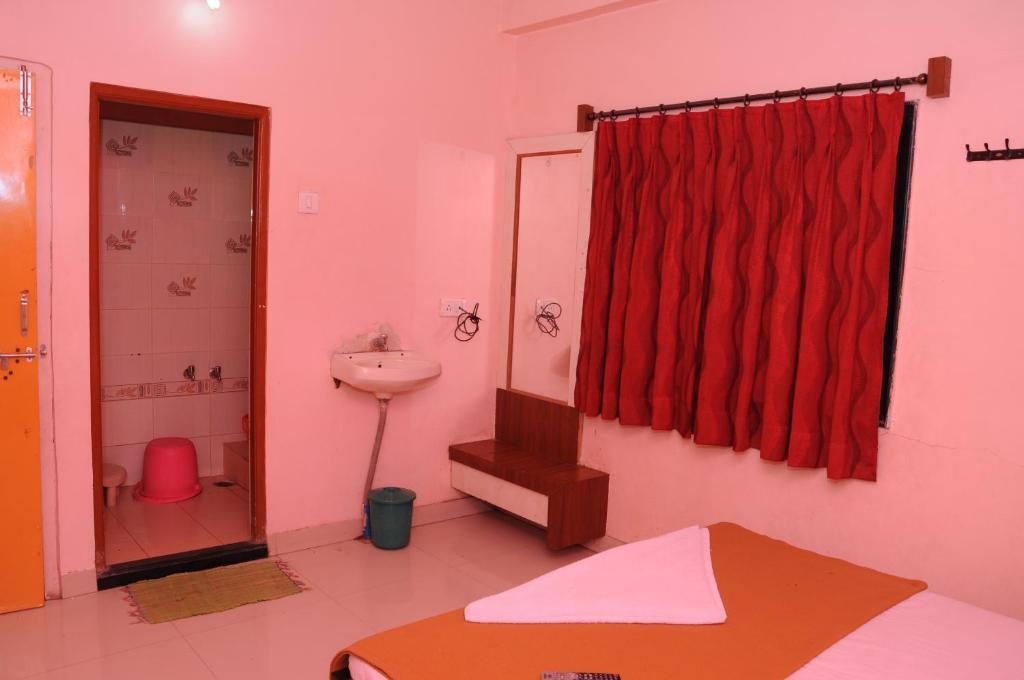 Ширди: Hotel Sai Darshan