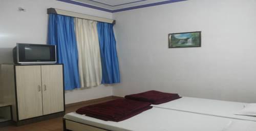 Беавар: Hotel Jyoti Paradise