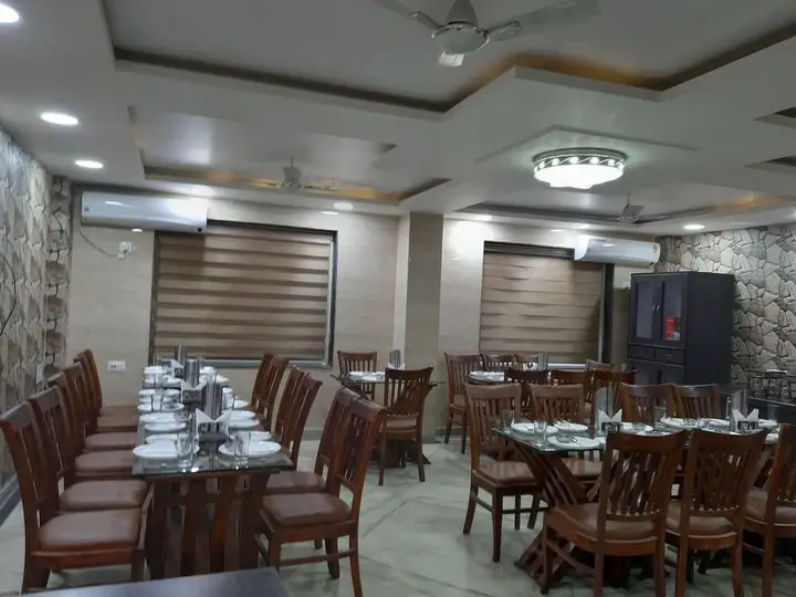 Катра: Chintpurni International