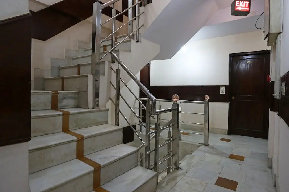Нью-Дели: OYO 6886 Hotel Gold Palace