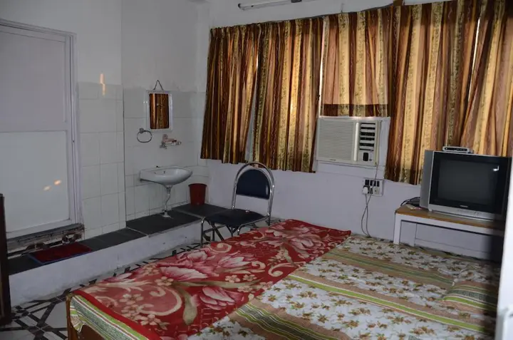 Колката: Kim Lawn Guest House