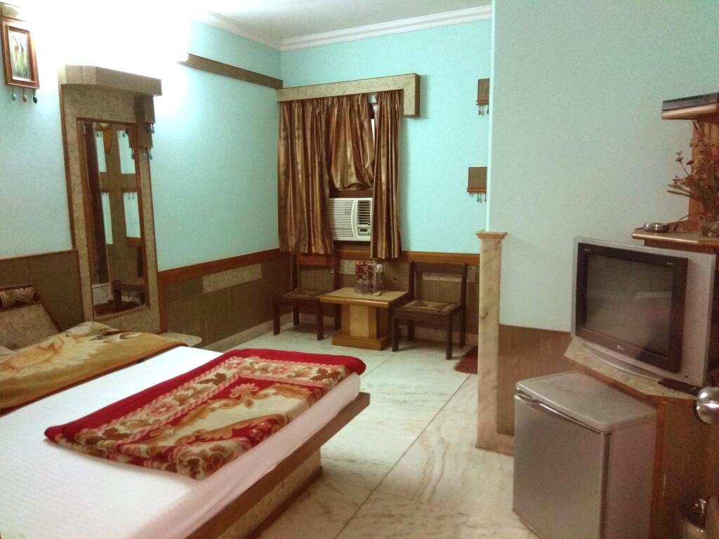 Нью-Дели: Cottage Crown Plaza