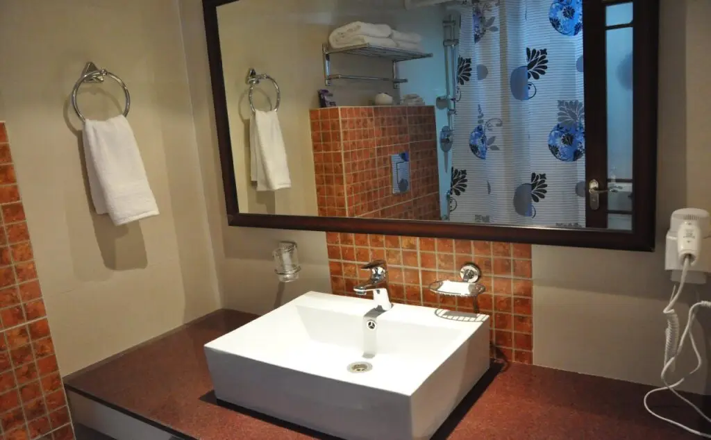 Гувахати: FabHotel Silk Route