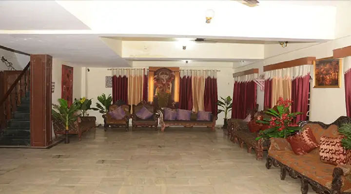 Варанаси: Puja Guest House