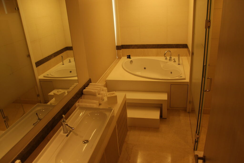 Гуруграм: Clarens Hotel