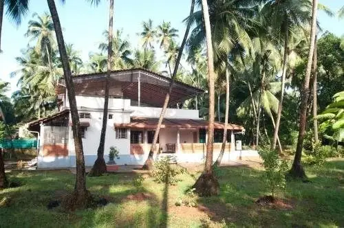 Гокарна: Suragi Holiday Home