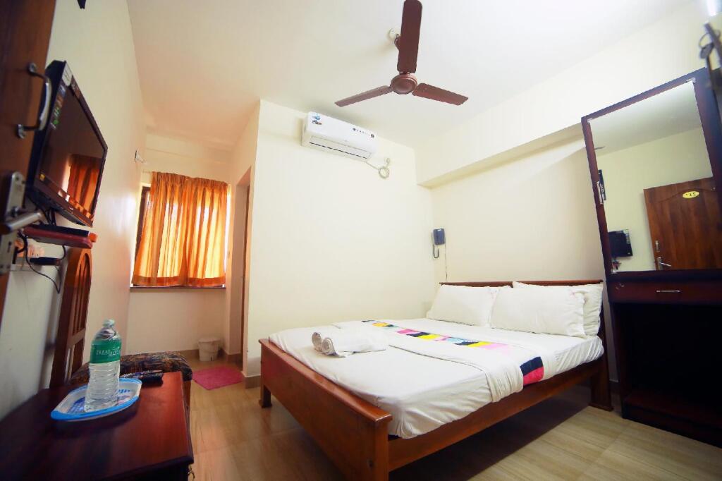 Гуруваюр: Hare krishna inn