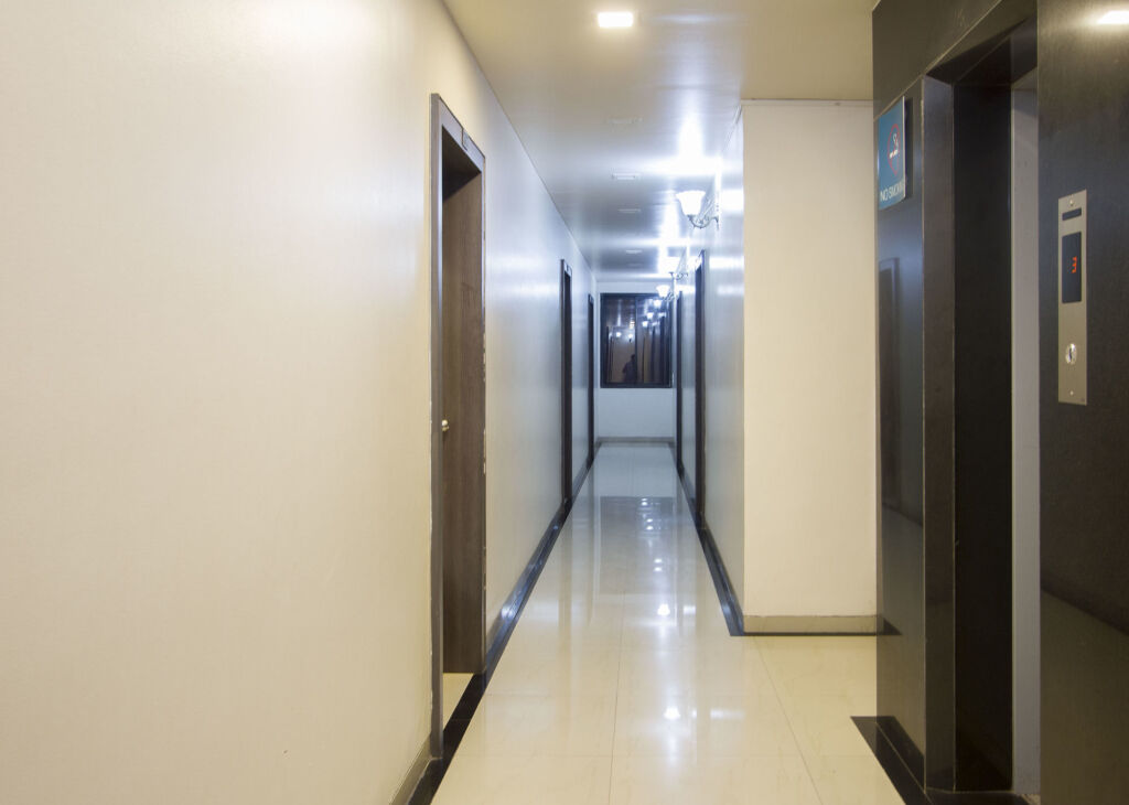 Пуна: FabHotel Imperio