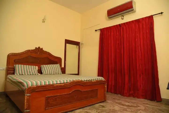 Паллипурам: Sreekrishna Kailas Inn