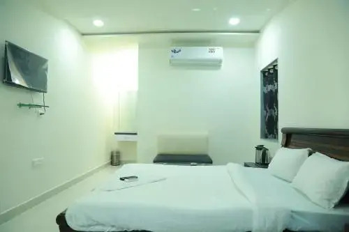 Hotel Swagath — фото 1