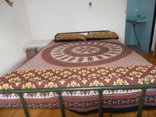 Пудучерри: NVR Guest House