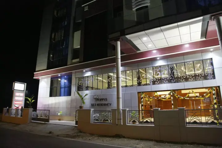 Пунди: Poppys S.E.T Residency Kumbakonam.