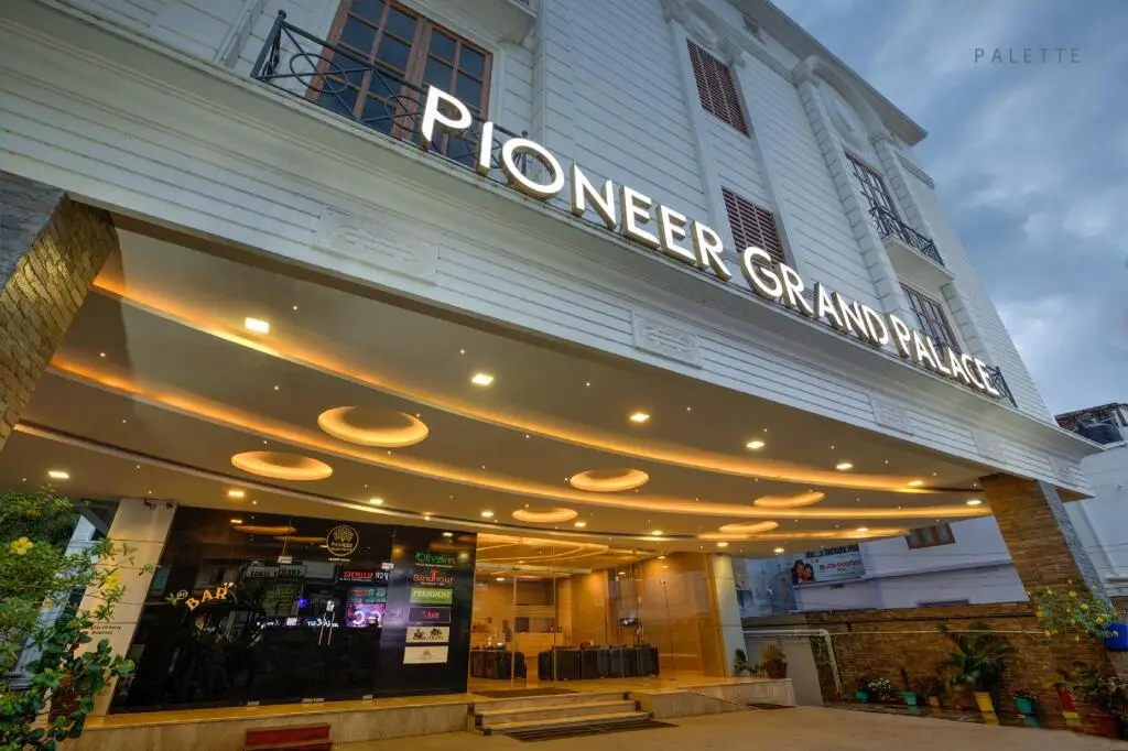 Hotel Pioneer Grand Palace — фото 1