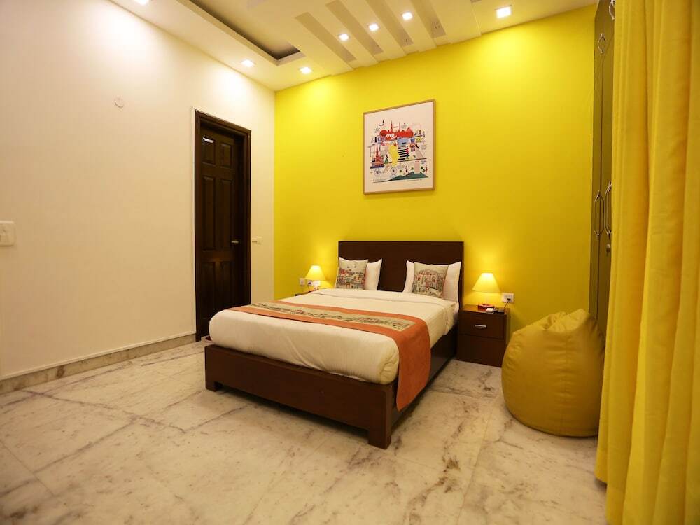 Нойда: OYO Flagship 136 Sector 45 Noida