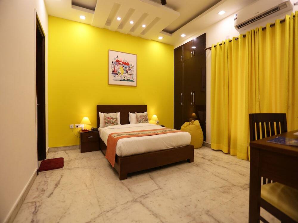 Нойда: OYO Flagship 136 Sector 45 Noida