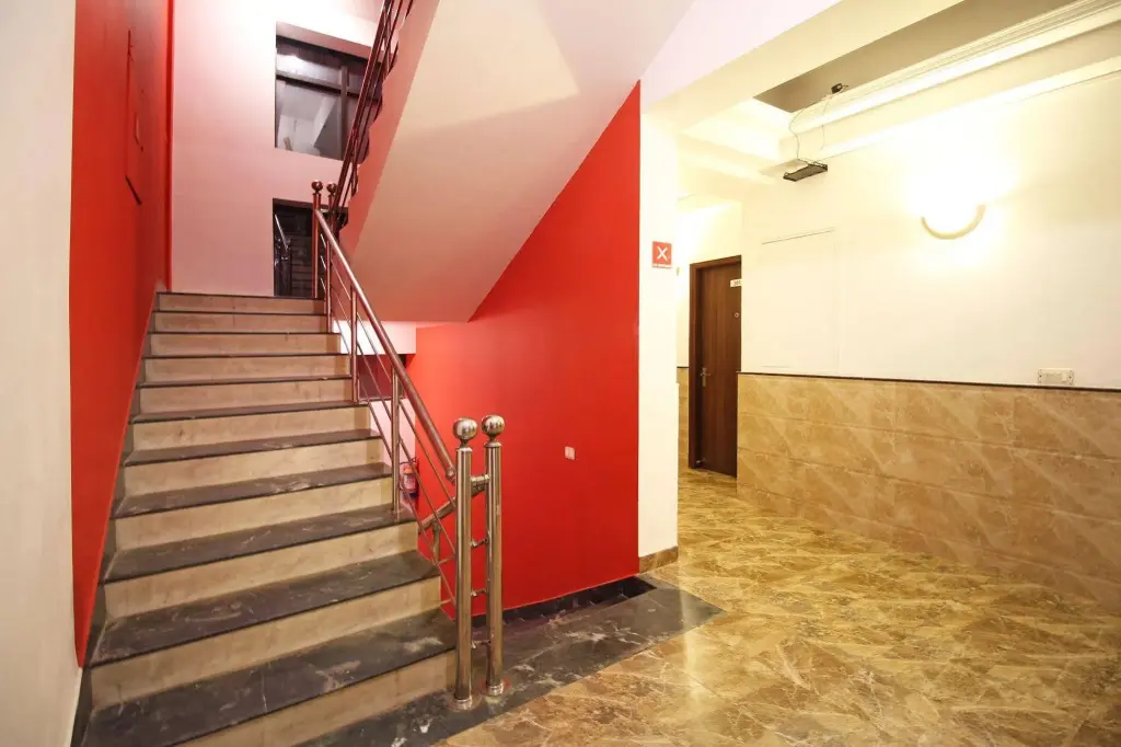 Гуруграм: OYO Flagship 525 MG Road Metro Station