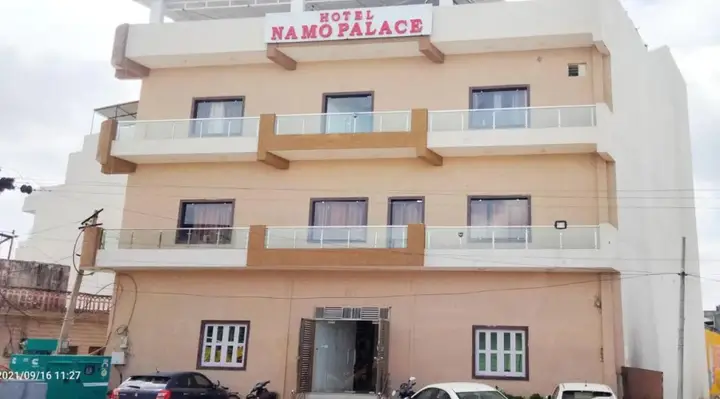 Кота: Hotel Namo Palace