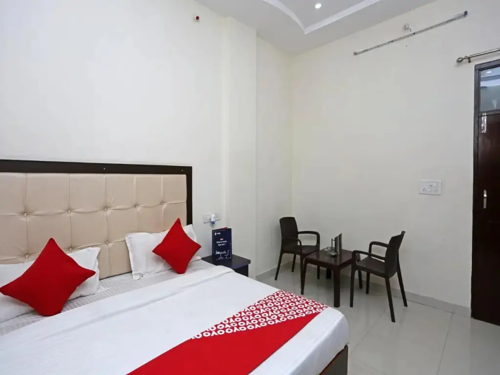 Кота: Hotel Namo Palace