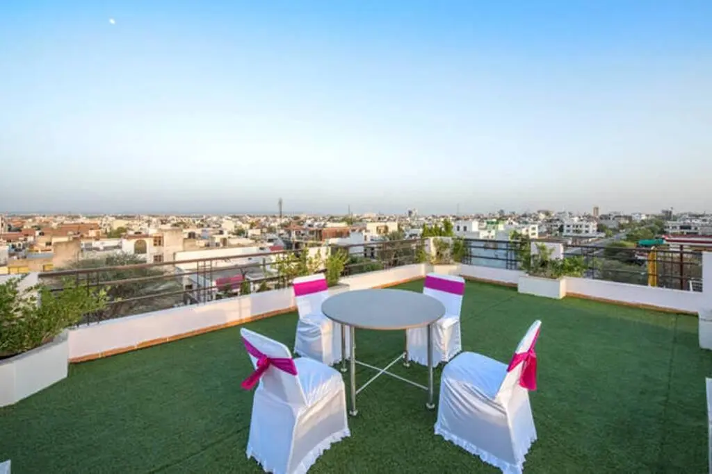 Джайпур: Hotel The Omaira-Jaipur