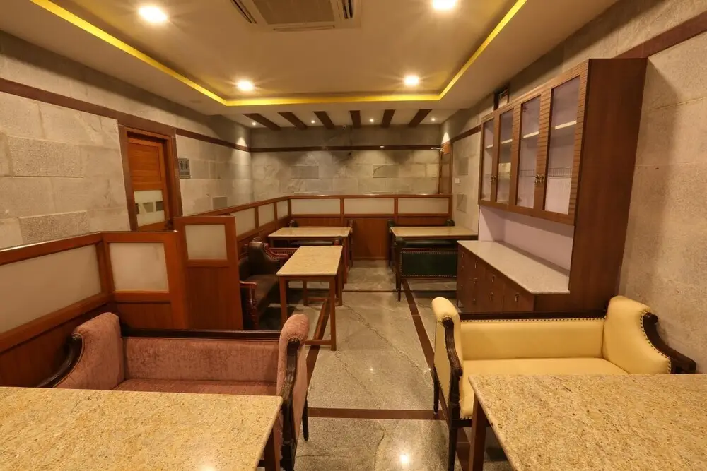 Пунди: Kyriad Prestige Mayapuri Amira