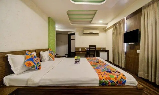 Ахмедабад: Hotel La 365 Residency