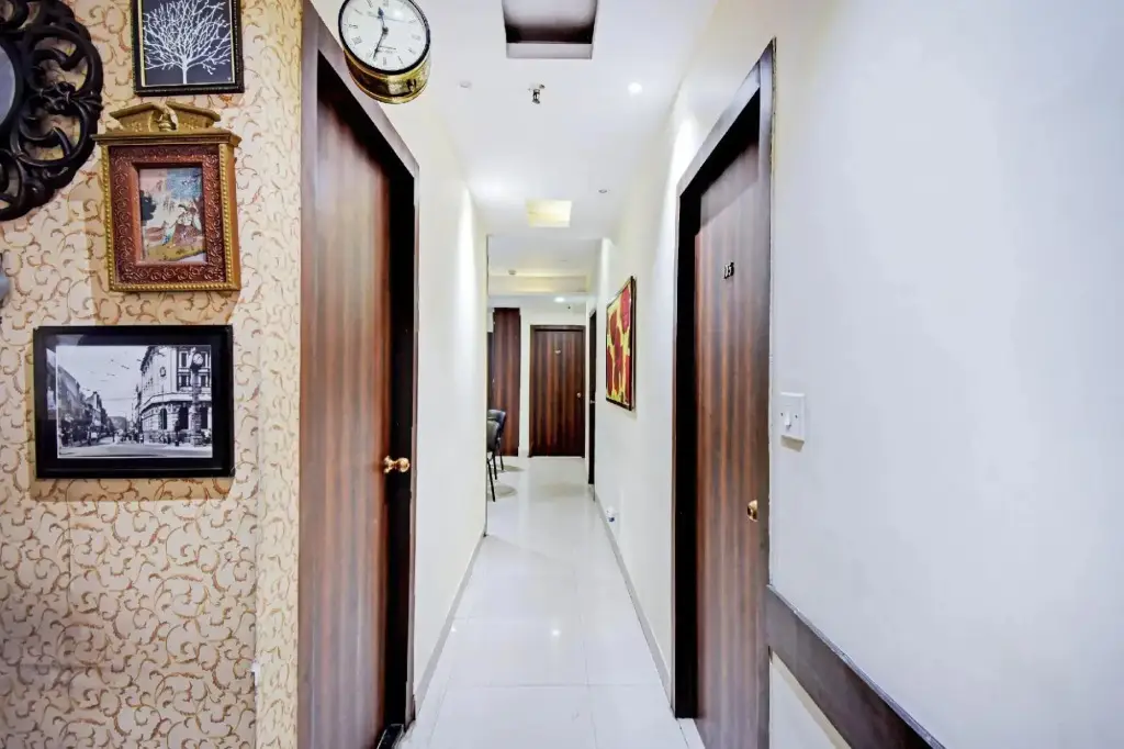 Колката: Fabhotel Motisarai