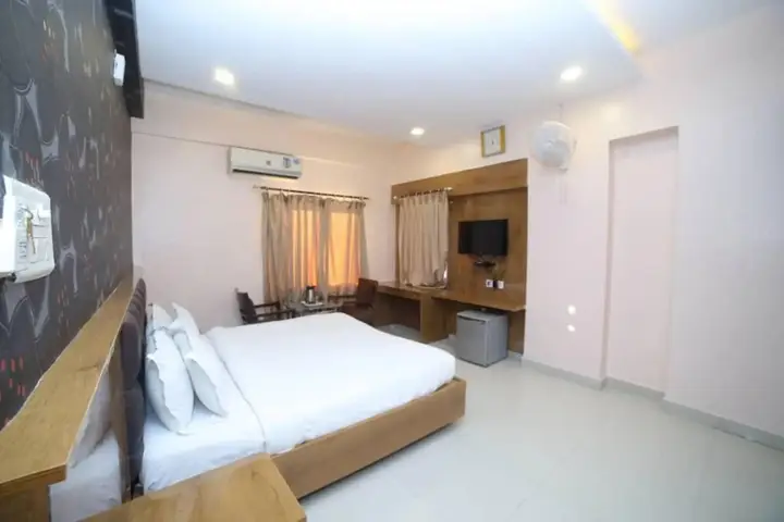 Хидерабад: OYO 1520 Hotel Tourist Plaza