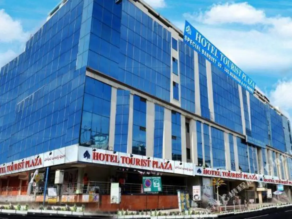 OYO 1520 Hotel Tourist Plaza — фото 1
