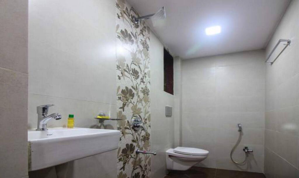 Нави-Мумбай: FabHotel Parimeet Navi Mumbai