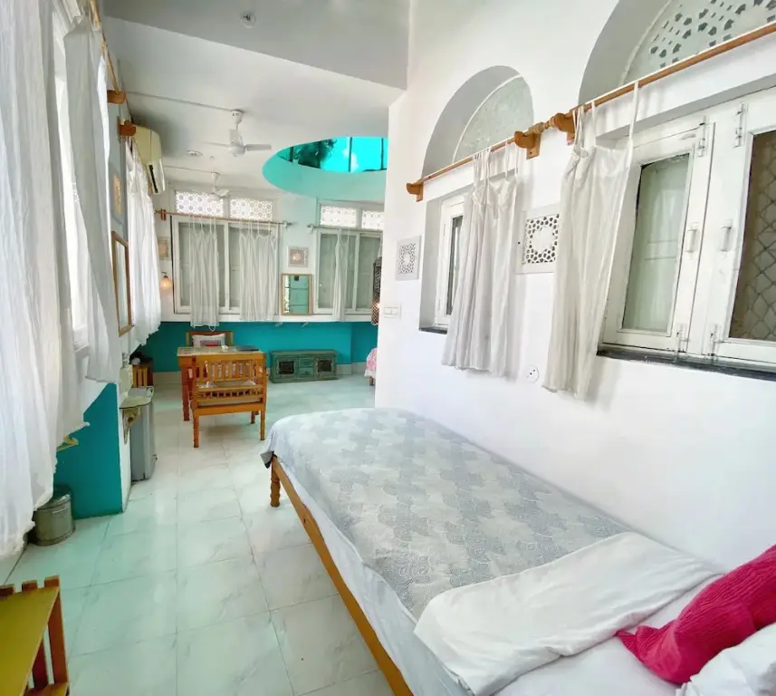 Пушкар: Inn seventh heaven