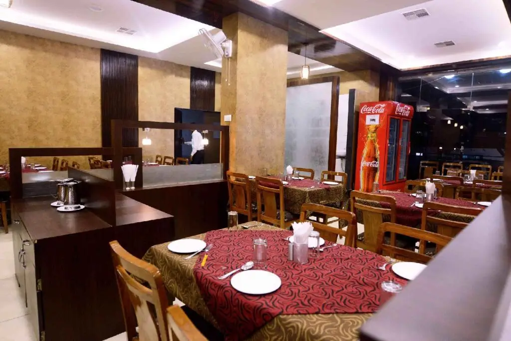 Ширди: Hotel Shree Sai Dhan