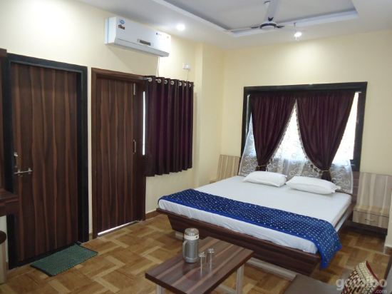 Пачмарай: Hotel Neelkanth