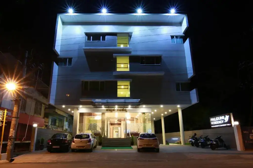 Алюр: Palguni Residency