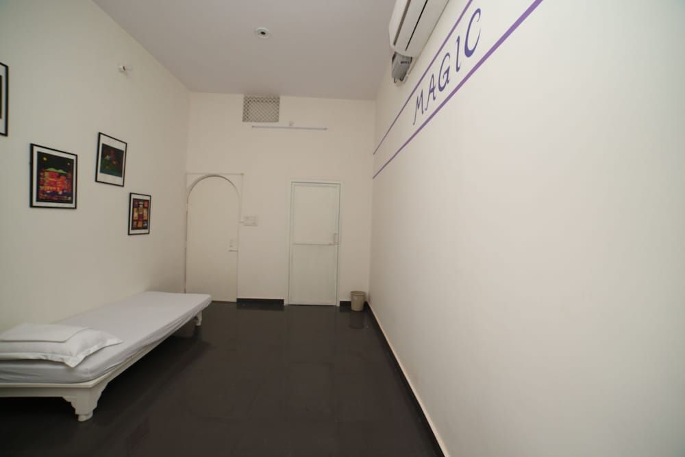 Варанаси: Roadhouse Hostel Varanasi