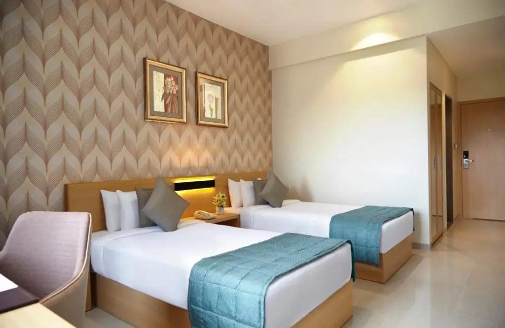 Junagadm: Click Hotel Junagadh
