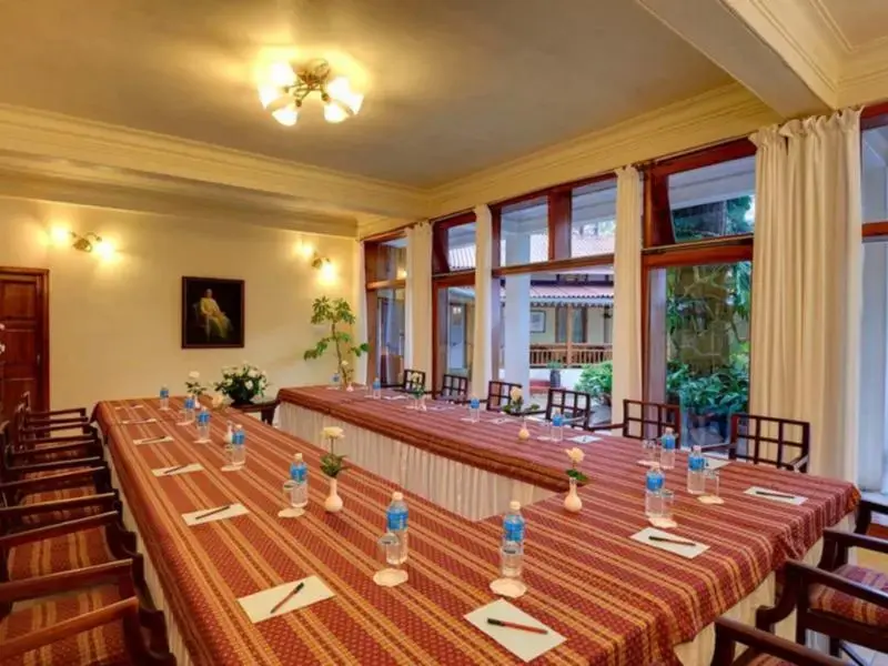 Диранг: The Heritage Club - Tripura Castle