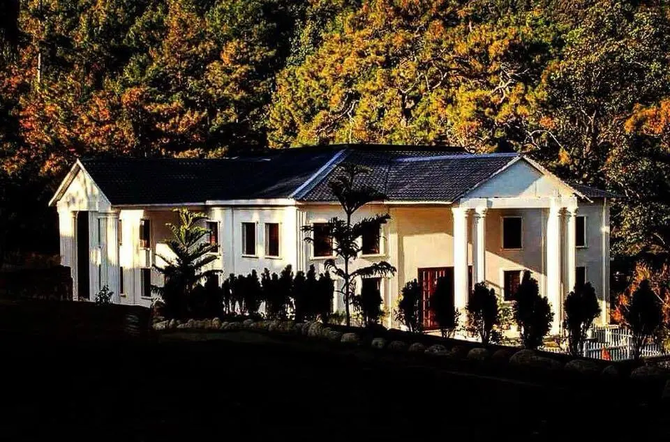 Диранг: The Heritage Club - Tripura Castle