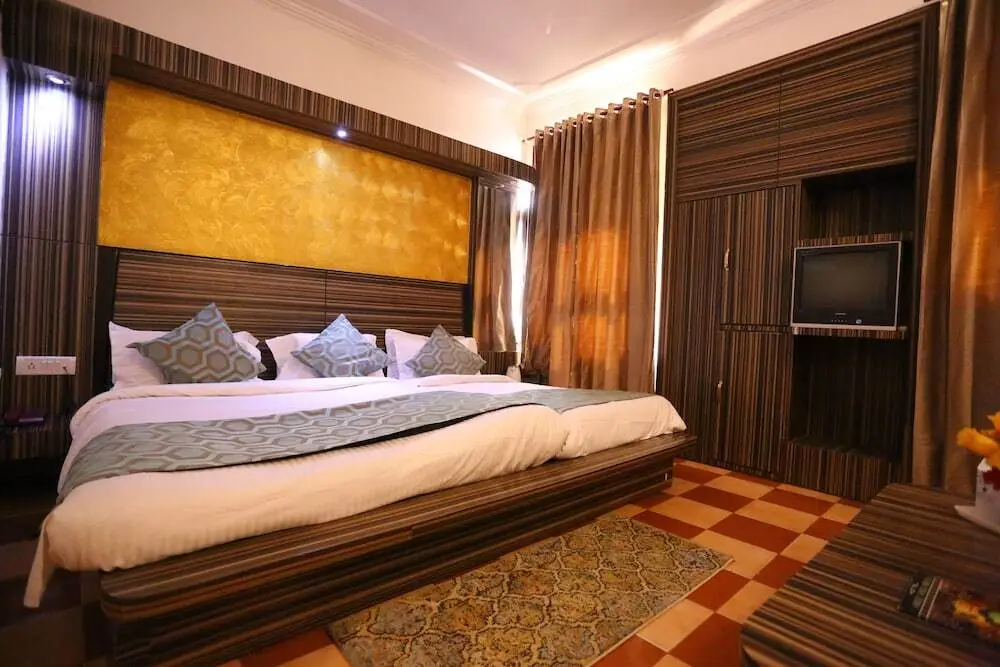 Катра: Hotel Maharaja Inn